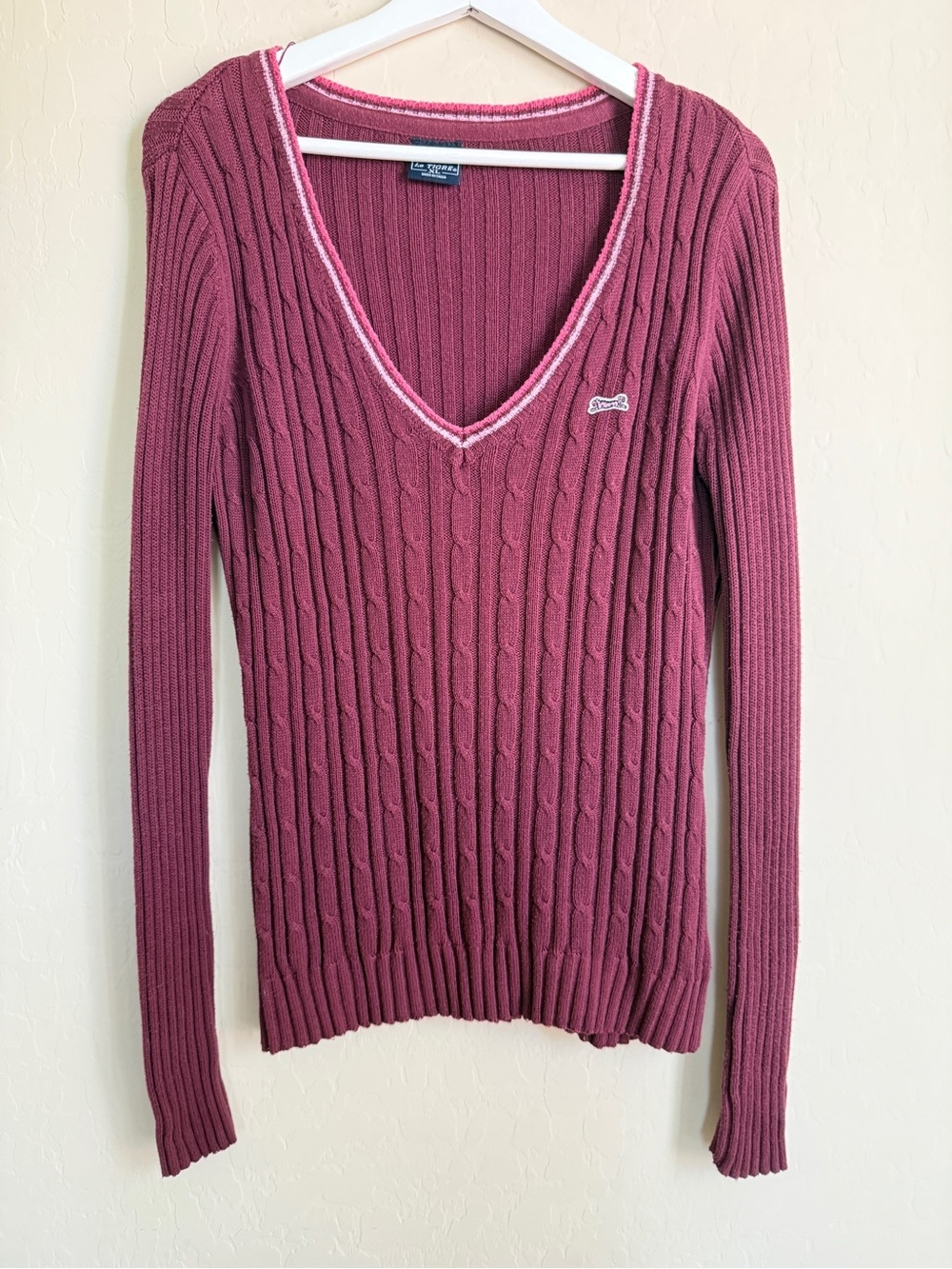 Le Tigre Y2K Women's Cable Knit V-Neck Sweater Pink Trim Burgundy Academia XL